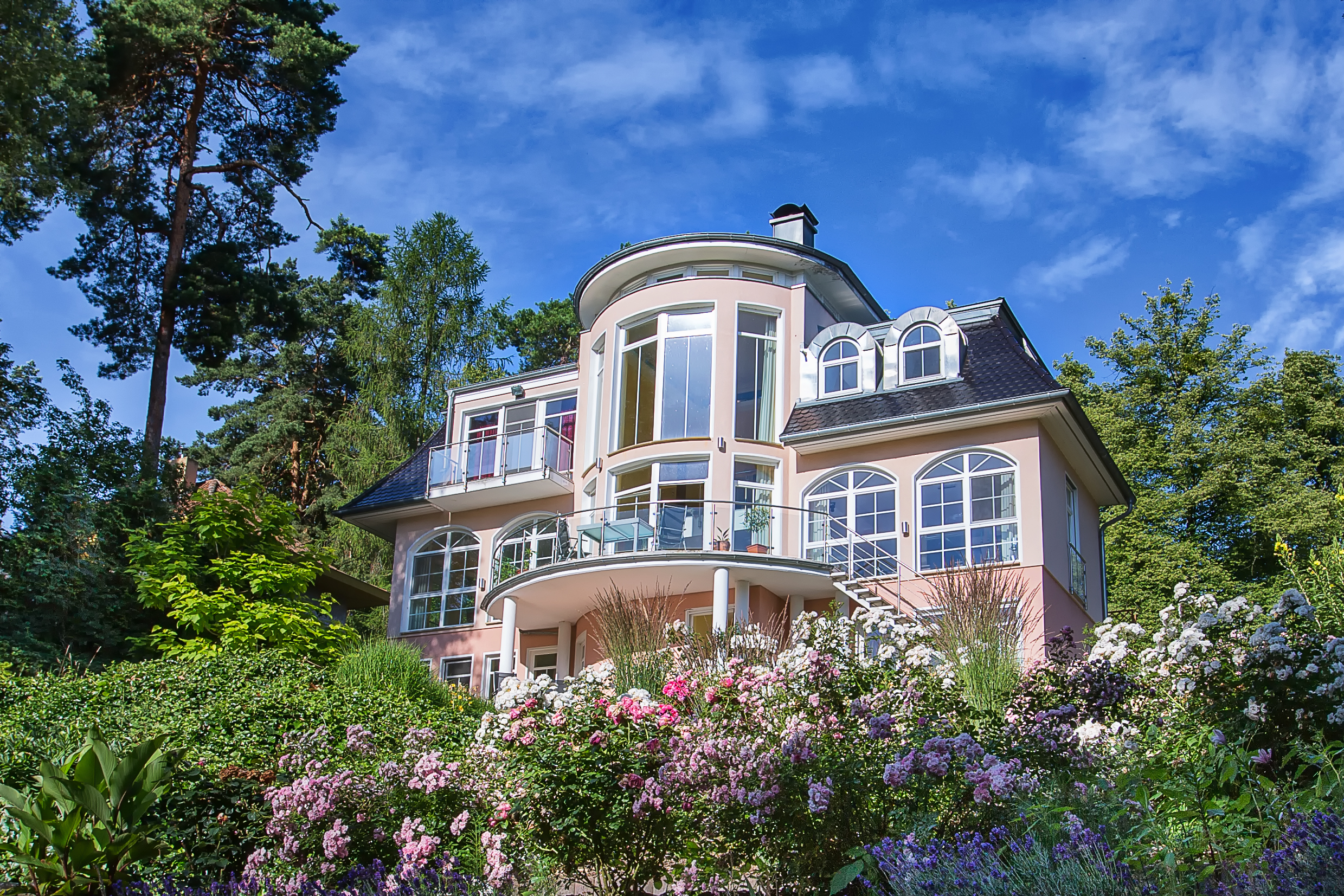 Villa auf Wassergrundstück in Potsdam verkauft